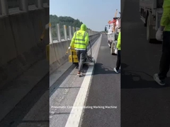 निविड़ अंधकार के साथ घुमावदार चिह्नित करने वाली मशीन